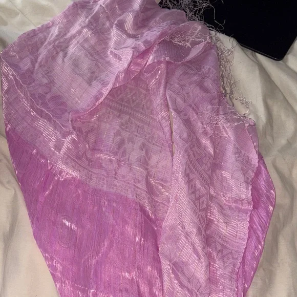 Pink Fringed Scarf - Picture 4 of 4